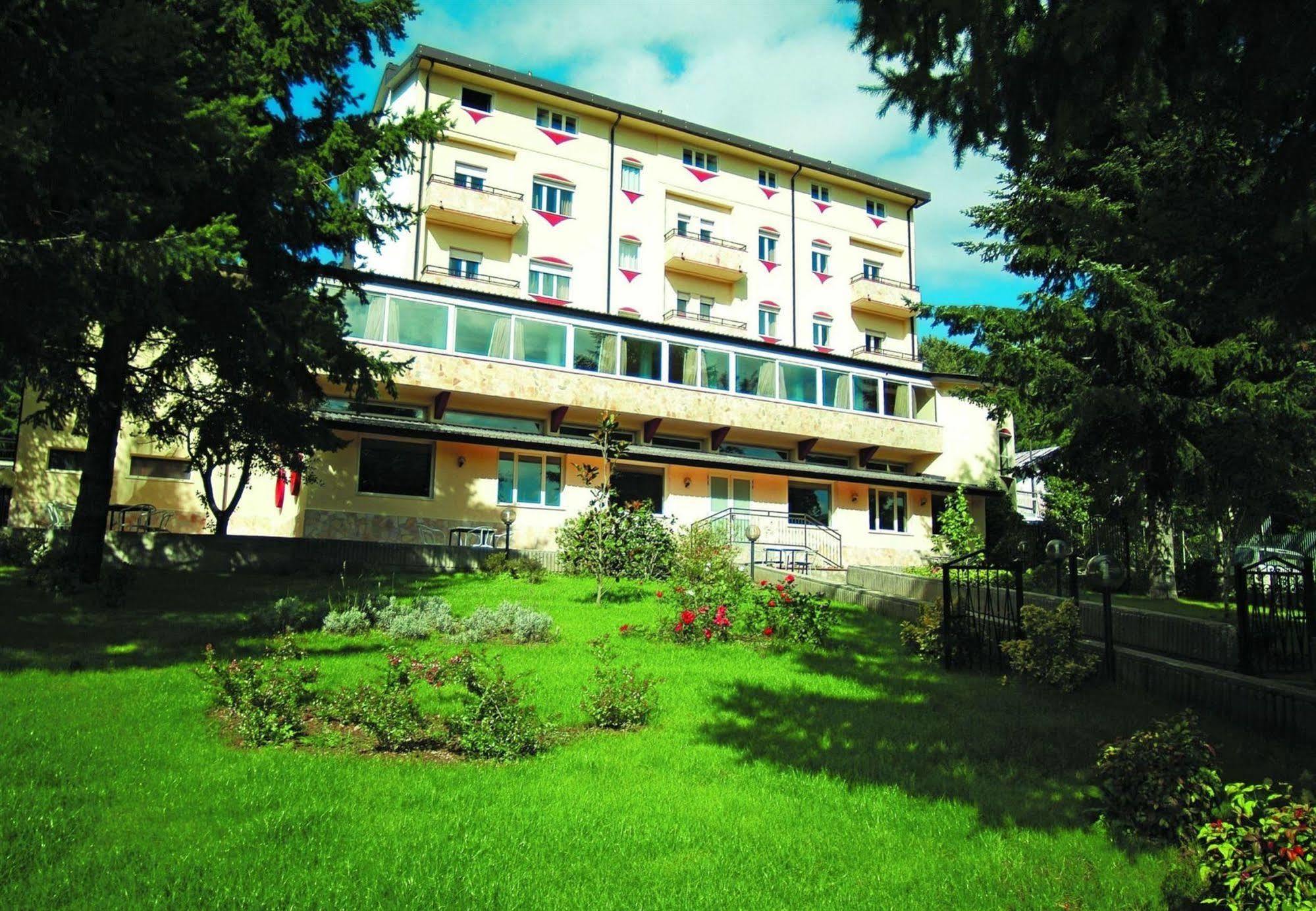 Hotel Park 108 Sport&Wellness Lorica Luaran gambar
